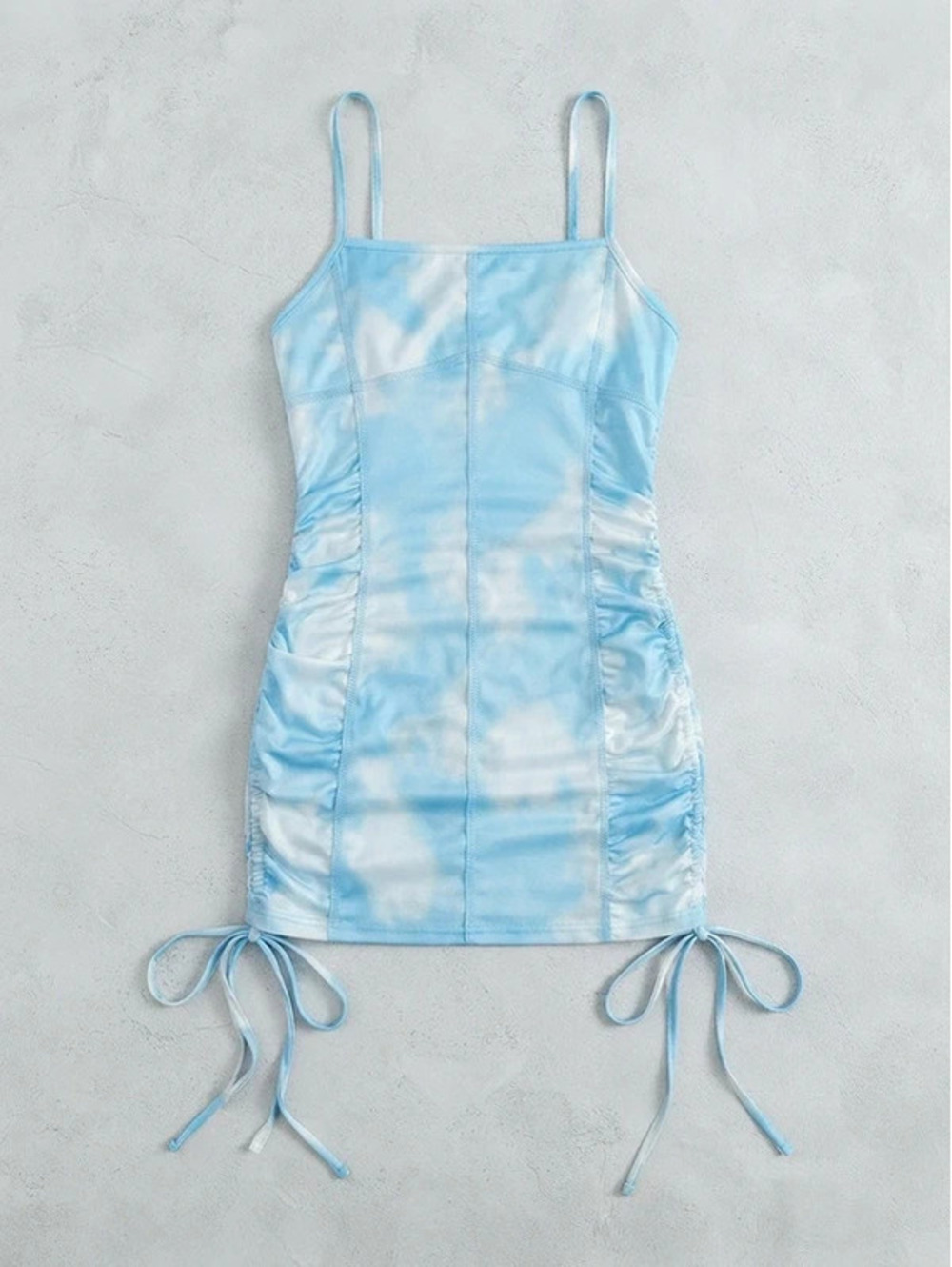 Trendy Y2K-inspired blue and white sky tie-dye bodycon mini dress